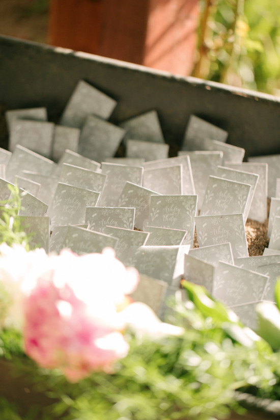rustic-wedding-in-shades-of-pink