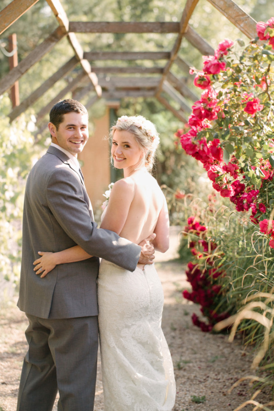 rustic-wedding-in-shades-of-pink