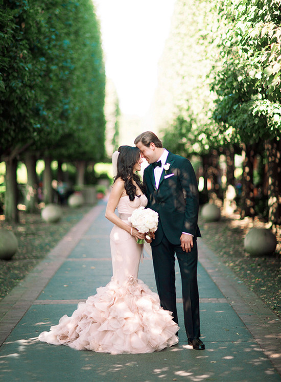 blush wedding gown @weddingchicks