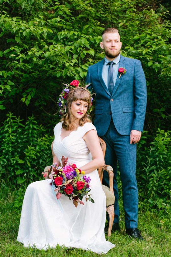 alternative-vintage-forest-wedding