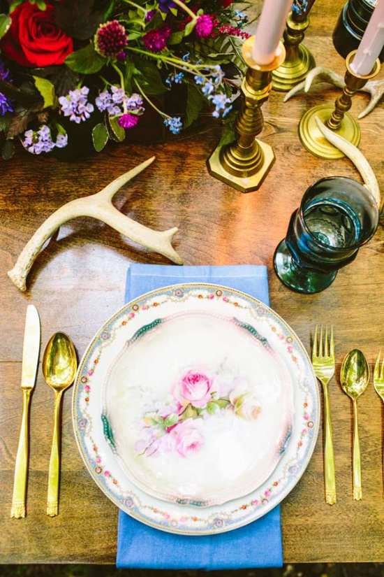 alternative-vintage-forest-wedding