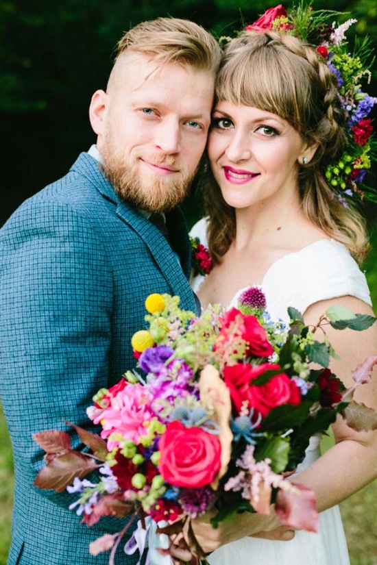 alternative-vintage-forest-wedding