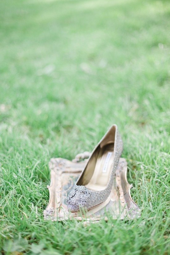 blue-and-gold-cinderella-wedding-ideas