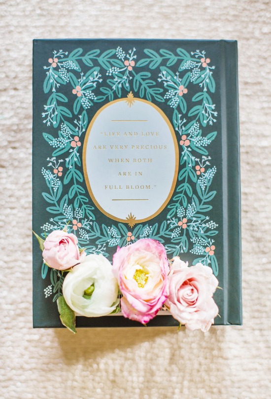 blue-and-gold-cinderella-wedding-ideas