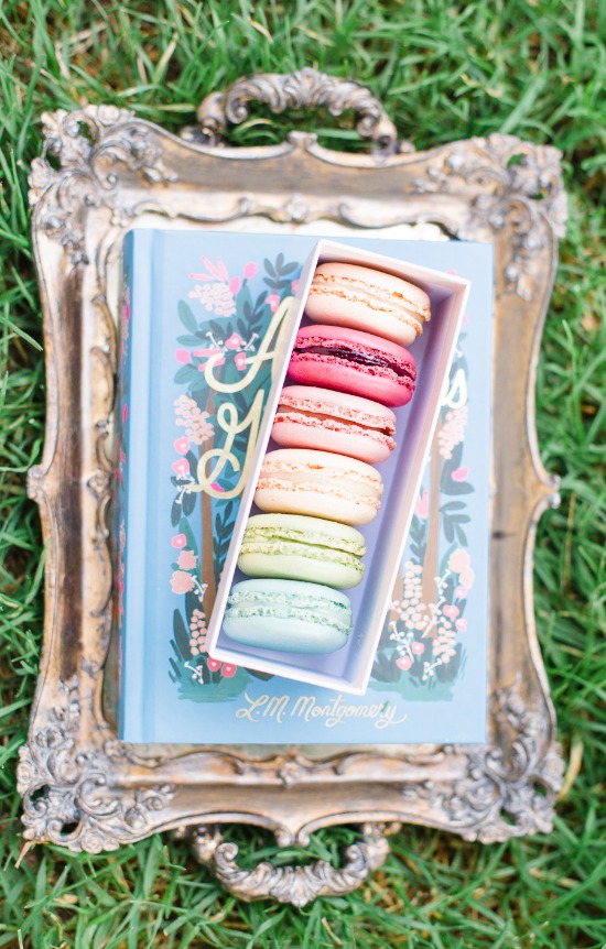 blue-and-gold-cinderella-wedding-ideas