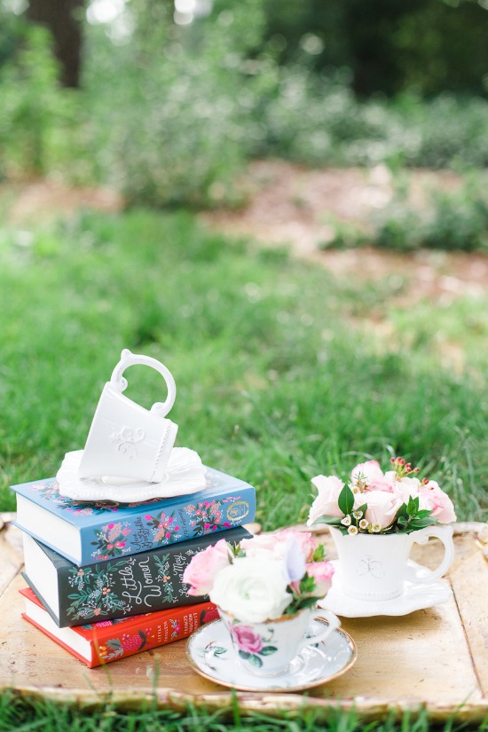 blue-and-gold-cinderella-wedding-ideas