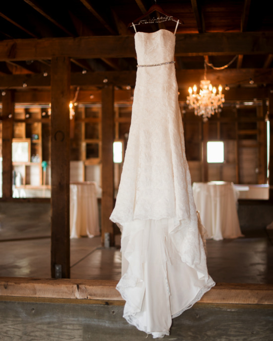blush-rustic-chic-wedding
