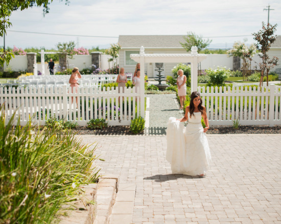 blush-rustic-chic-wedding