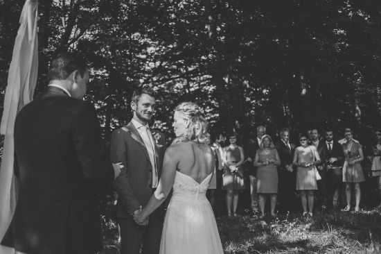 casual-german-countryside-wedding