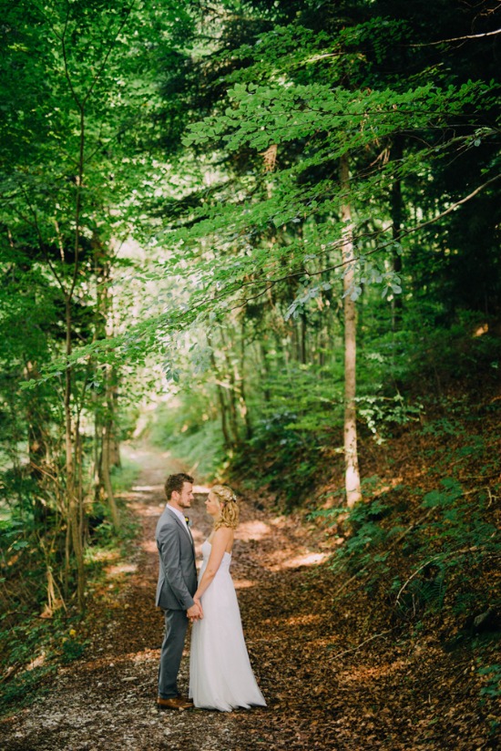 casual-german-countryside-wedding