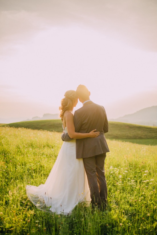 casual-german-countryside-wedding