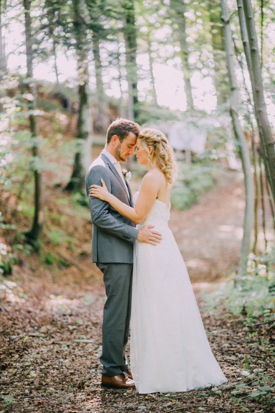 casual-german-countryside-wedding