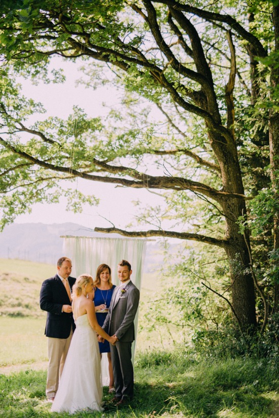 casual-german-countryside-wedding