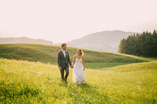 casual-german-countryside-wedding