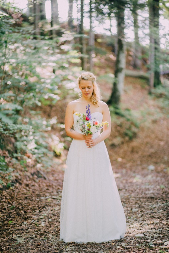 casual-german-countryside-wedding