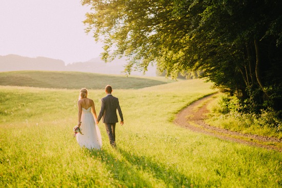 casual-german-countryside-wedding