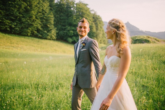 casual-german-countryside-wedding