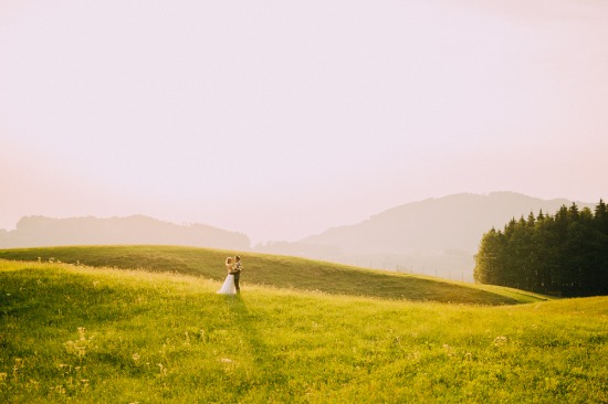 casual-german-countryside-wedding