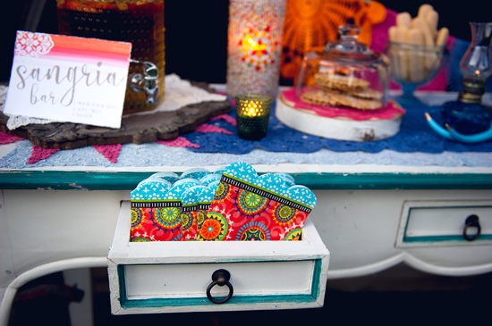 colorful-rustic-wedding-fiesta