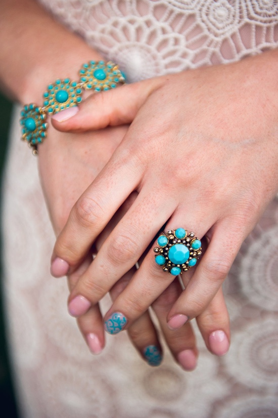 colorful-rustic-wedding-fiesta