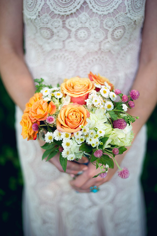 simple wedding bouquet @weddingchicks