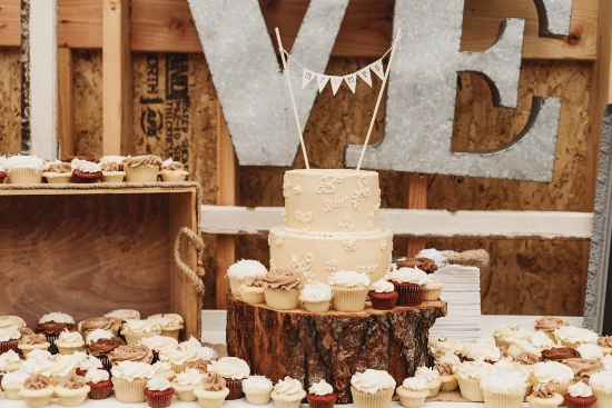 country-vintage-wedding
