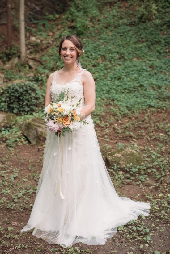 english-garden-diy-backyard-wedding