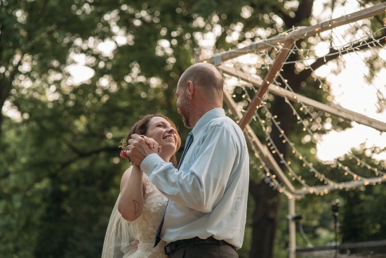 english-garden-diy-backyard-wedding