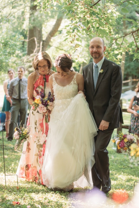 english-garden-diy-backyard-wedding