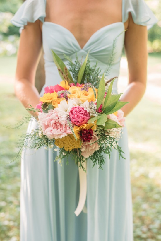 english-garden-diy-backyard-wedding