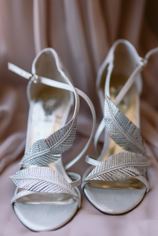 gold-and-teal-beach-wedding