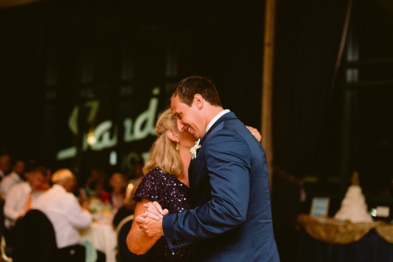 gold-and-teal-beach-wedding