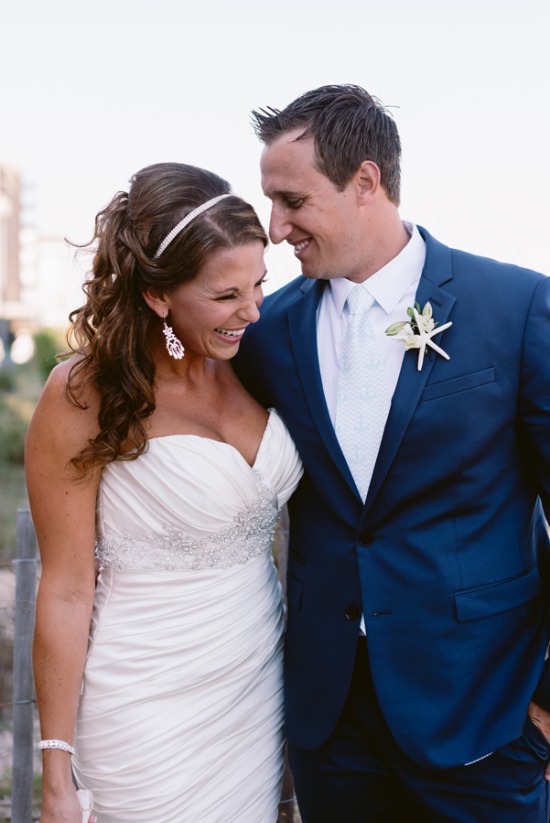 gold-and-teal-beach-wedding