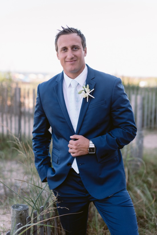 gold-and-teal-beach-wedding