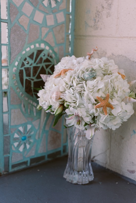 gold-and-teal-beach-wedding