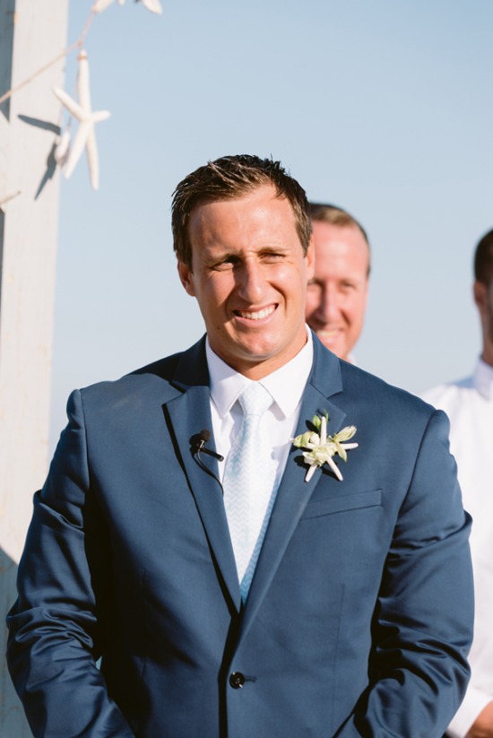 gold-and-teal-beach-wedding