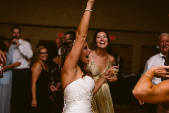 gold-and-teal-beach-wedding