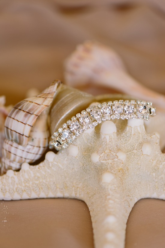 gold-and-teal-beach-wedding