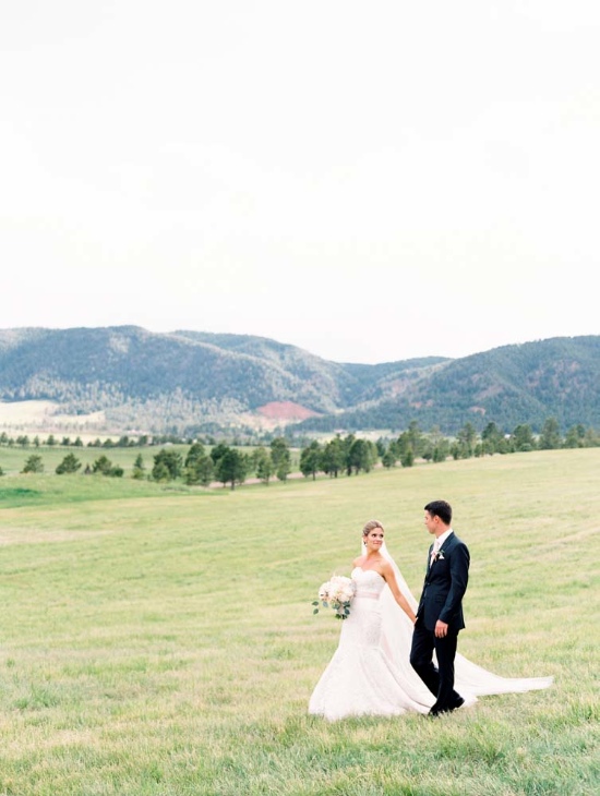 pastel-pink-rustic-chic-wedding