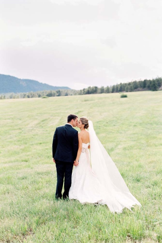 pastel-pink-rustic-chic-wedding