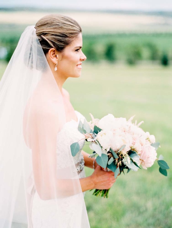 pastel-pink-rustic-chic-wedding