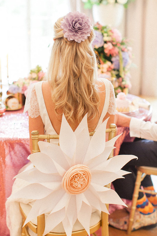 paper flower seat decor @weddingchicks