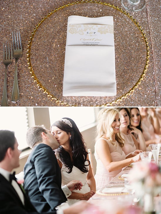 gold and glitter table decor @weddingchicks