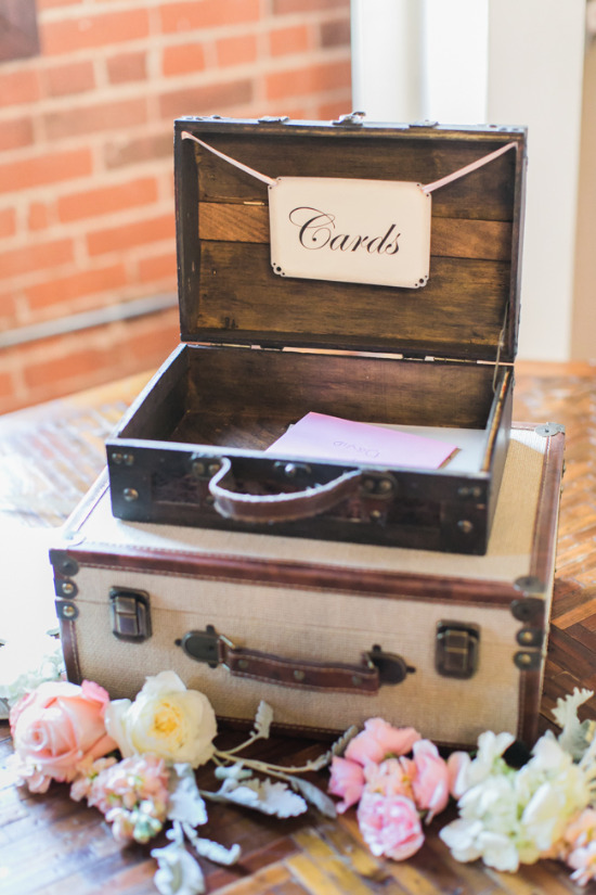 pink-and-gold-vintage-glam-wedding