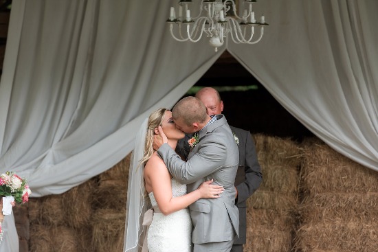 pink-and-grey-vintage-chic-wedding