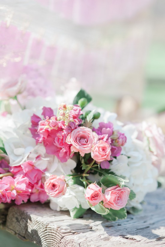 romantic-pink-travel-wedding