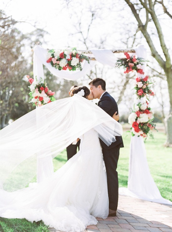 romantic-pink-travel-wedding