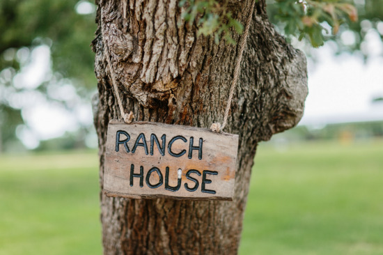 rustic-farm-wedding
