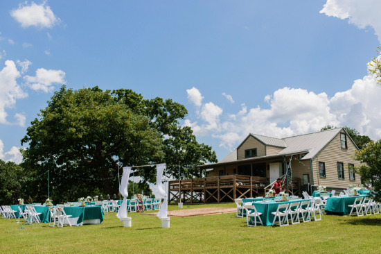 rustic-farm-wedding