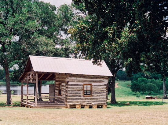 rustic-farm-wedding